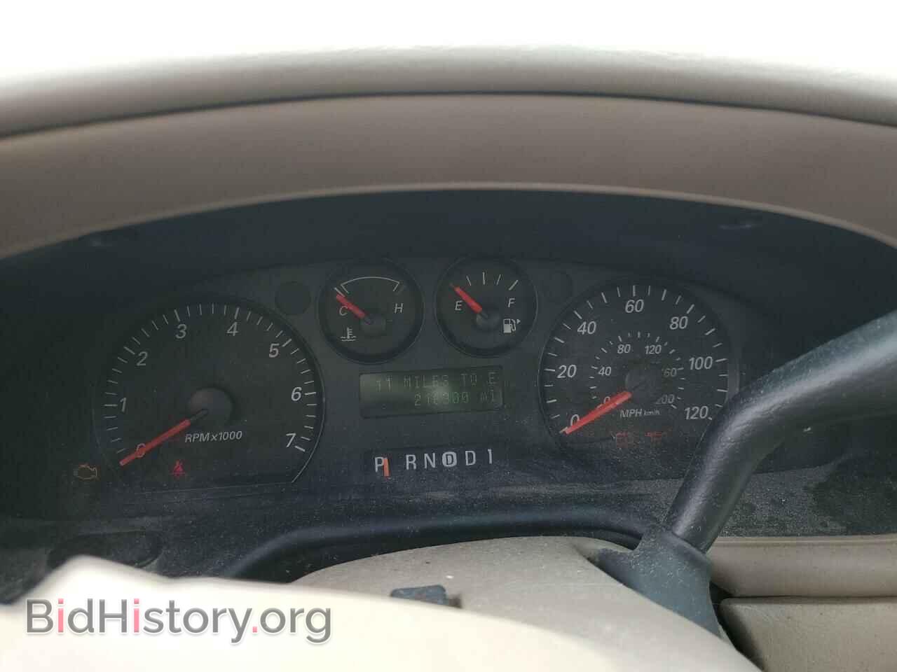 2005 FORD TAURUS - VIN: 1FAFP53U75A125148 - Фото 9