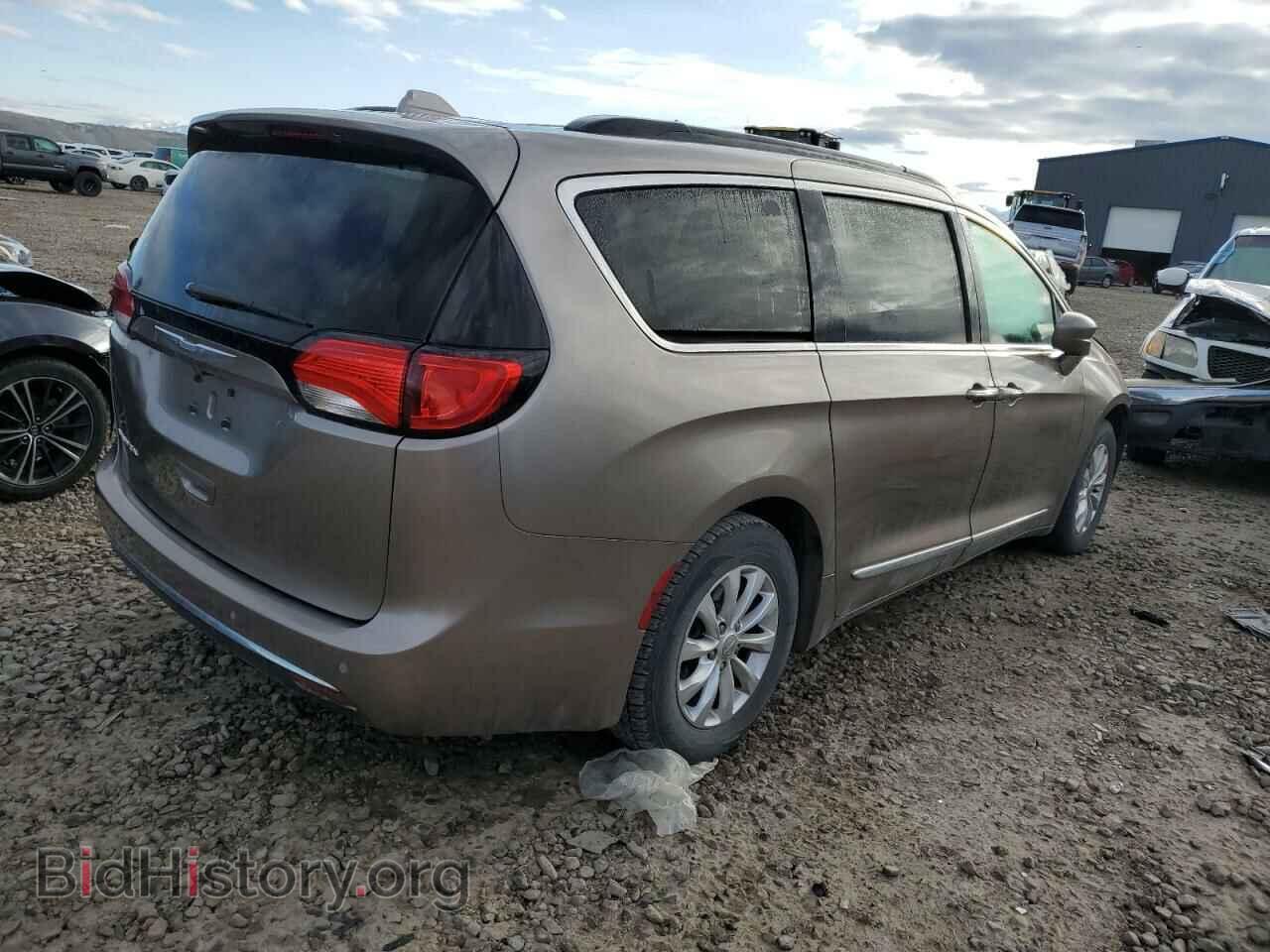 2017 CHRYSLER PACIFICA - VIN: 2C4RC1BG2HR788294 - Фото 3