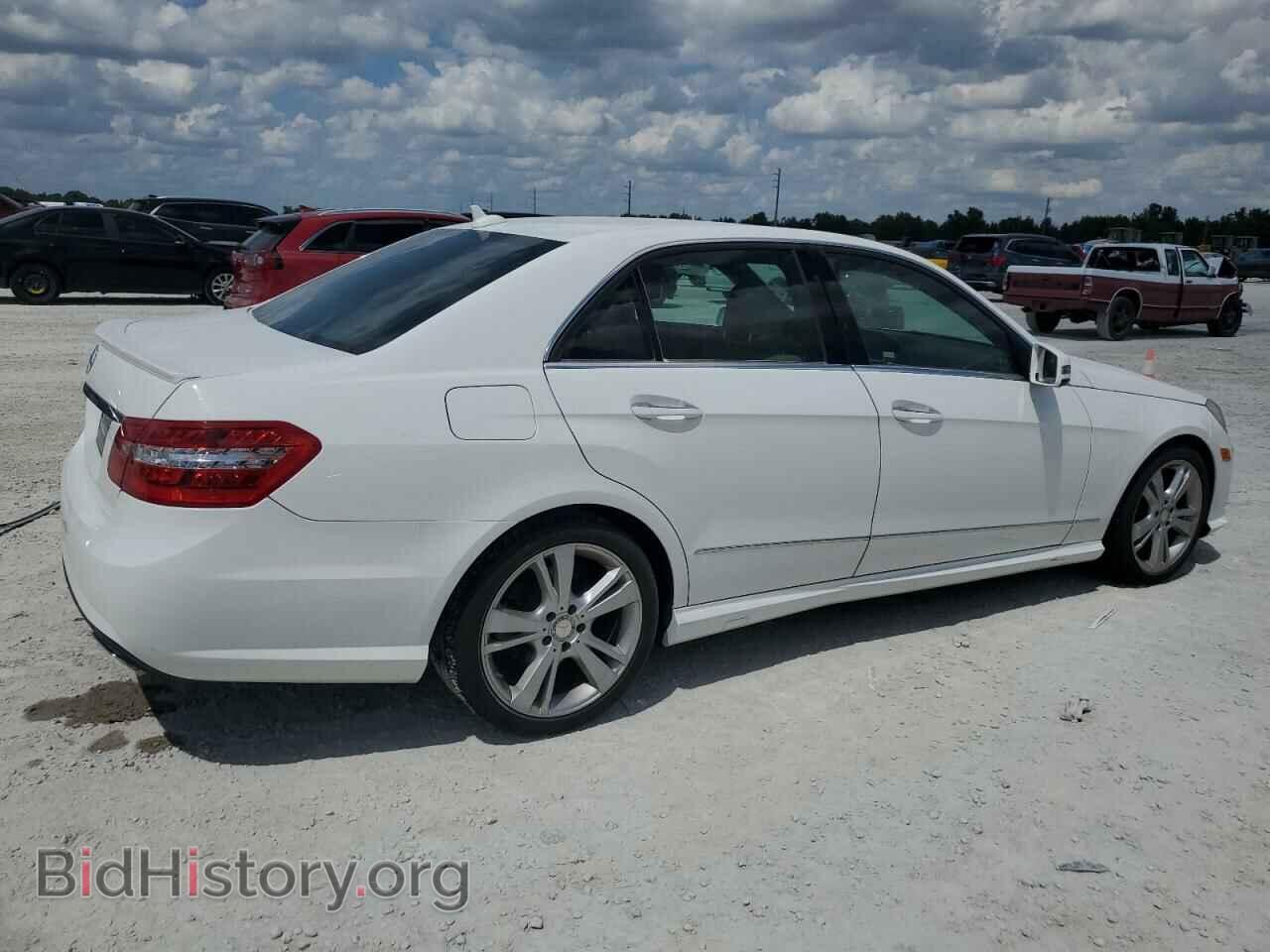 2013 MERCEDES-BENZ E-CLASS - VIN: WDDHF5KB8DA737093 - Фото 3