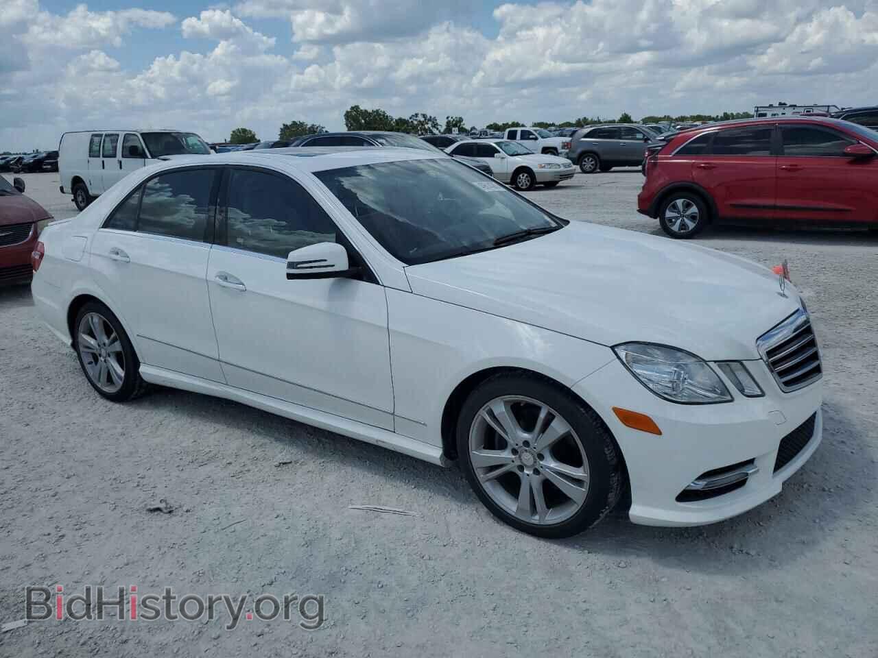 2013 MERCEDES-BENZ E-CLASS - VIN: WDDHF5KB8DA737093 - Фото 4