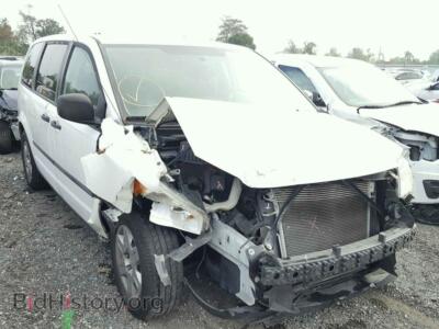 2011 Dodge CARAVAN Grand Cara, белый — VIN 2D4RN1AG2BR621472, Copart