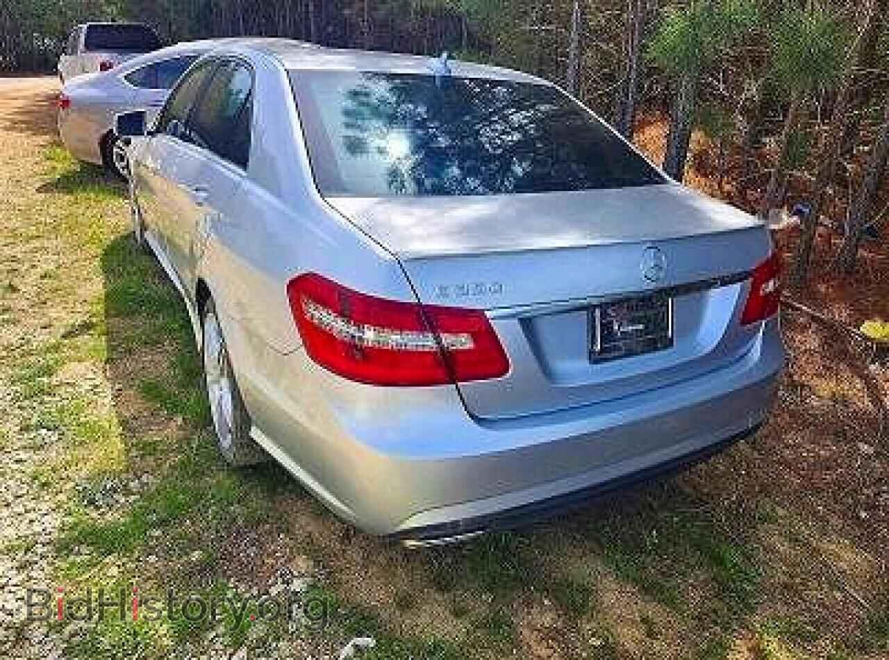 2011 MERCEDES-BENZ E-CLASS - VIN: WDDHF5GBXBA453390 - Фото 3