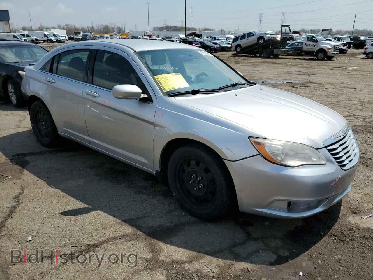 2011 CHRYSLER 200 - VIN: 1C3BC4FB5BN591338 - Фото 4
