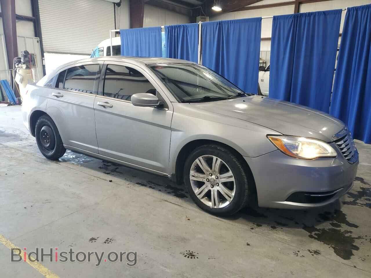 2013 CHRYSLER 200 - VIN: 1C3CCBBB2DN570710 - Фото 4