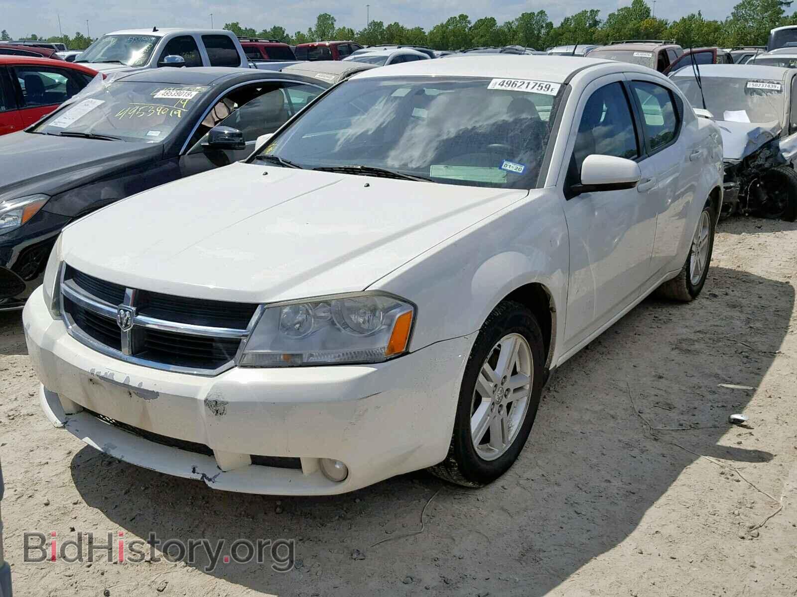 2010 DODGE AVENGER - VIN: 1B3CC5FB8AN217098 - Фото 2