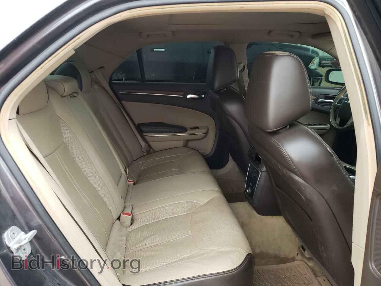 2013 CHRYSLER 300 - VIN: 2C3CCAST0DH561791 - Фото 10