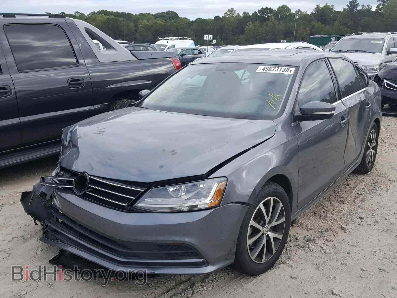 2017 VOLKSWAGEN JETTA - VIN: 3VWDB7AJ9HM217029 - Photo 2