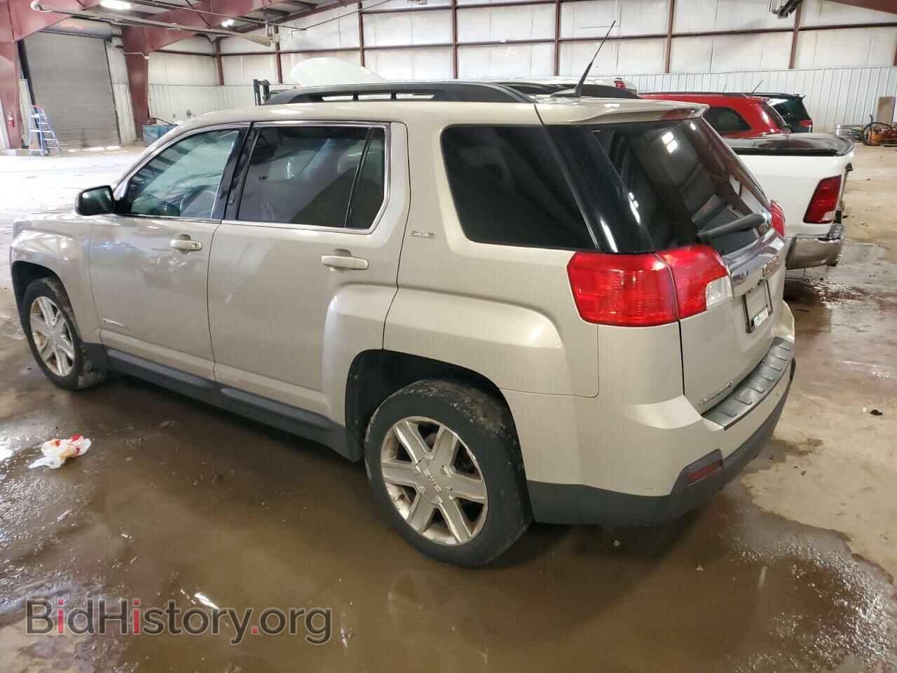2011 GMC TERRAIN - VIN: 2CTALSEC3B6255945 - Photo 2
