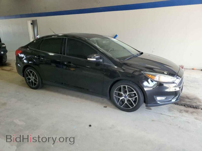 2017 Ford FOCUS (VIN 1FADP3H28HL243186) — photo 4 of 13
