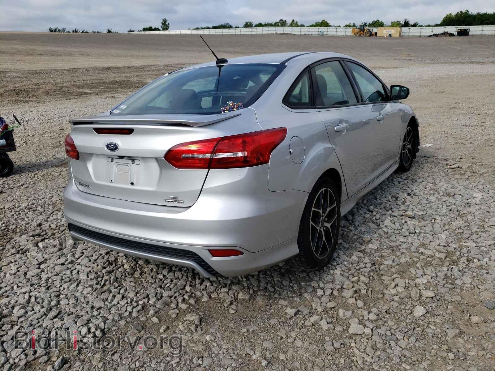2016 FORD FOCUS - VIN: 1FADP3F25GL241025 - Photo 4