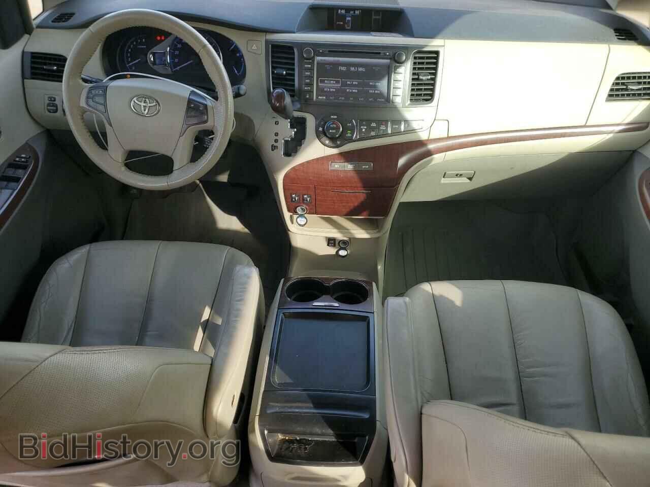 2011 TOYOTA All Models - VIN: 5TDYK3DC2BS174574 - Фото 8