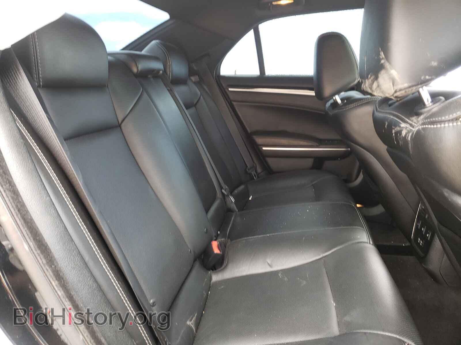 2018 CHRYSLER 300 - VIN: 2C3CCABG5JH240599 - Фото 6