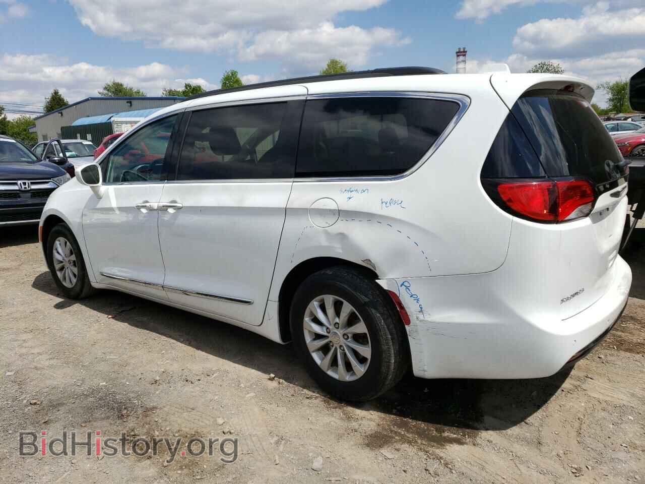 2017 CHRYSLER PACIFICA - VIN: 2C4RC1BG8HR527204 - Photo 2