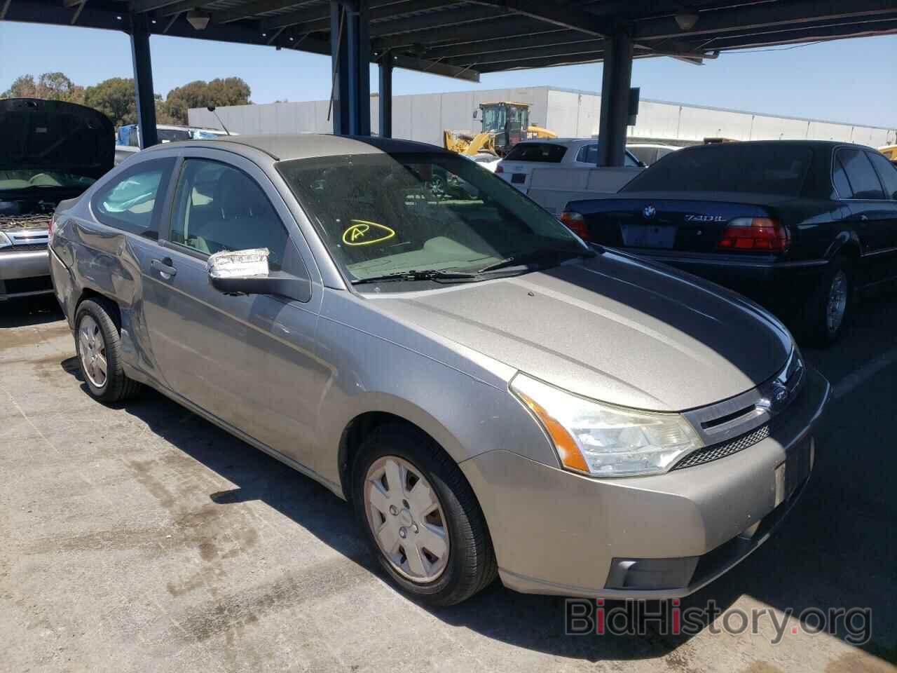 Photo 1FAHP32N68W166725 - FORD FOCUS 2008