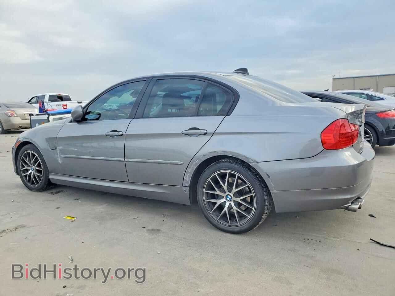2009 BMW 3 SERIES - VIN: WBAPH73519E127568 - Photo 2