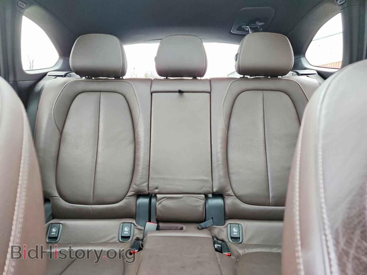 2017 BMW X1 - VIN: WBXHT3C32H5F69762 - Фото 10