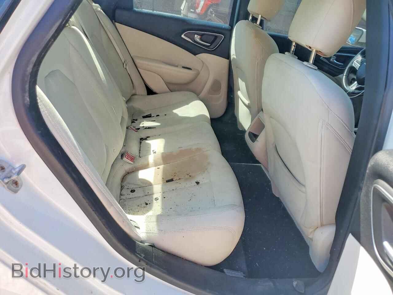 2015 CHRYSLER 200 - VIN: 1C3CCCAB1FN556162 - Фото 10