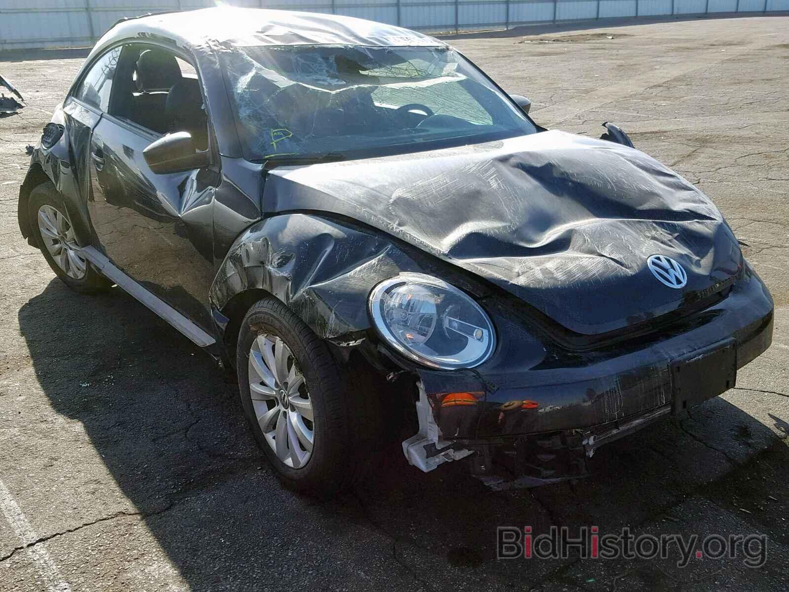 Photo 3VWF17AT1FM644487 - VOLKSWAGEN BEETLE 2015