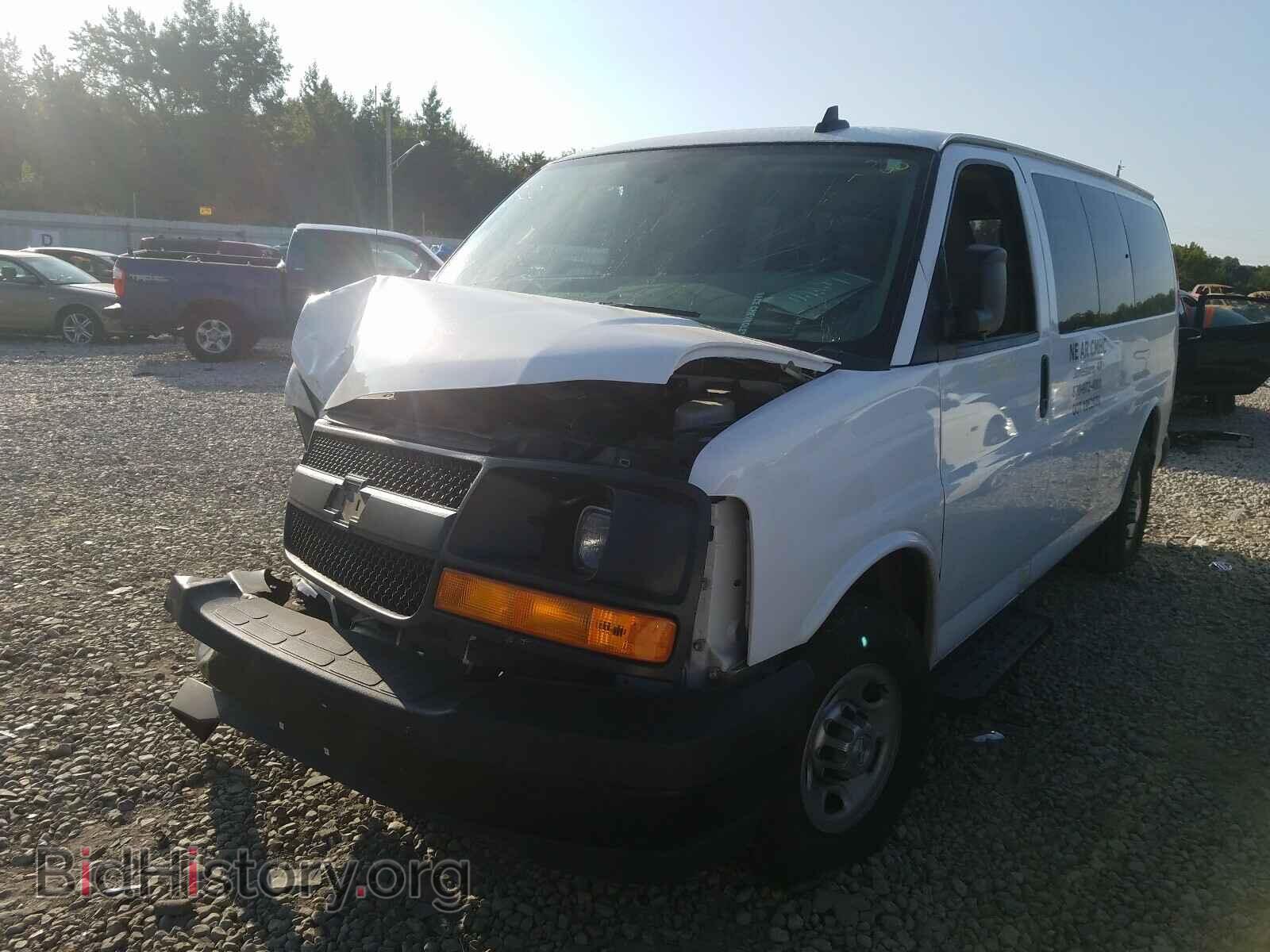 2017 CHEVROLET EXPRESS - VIN: 1GAZGLFG6H1227037 - Фото 2