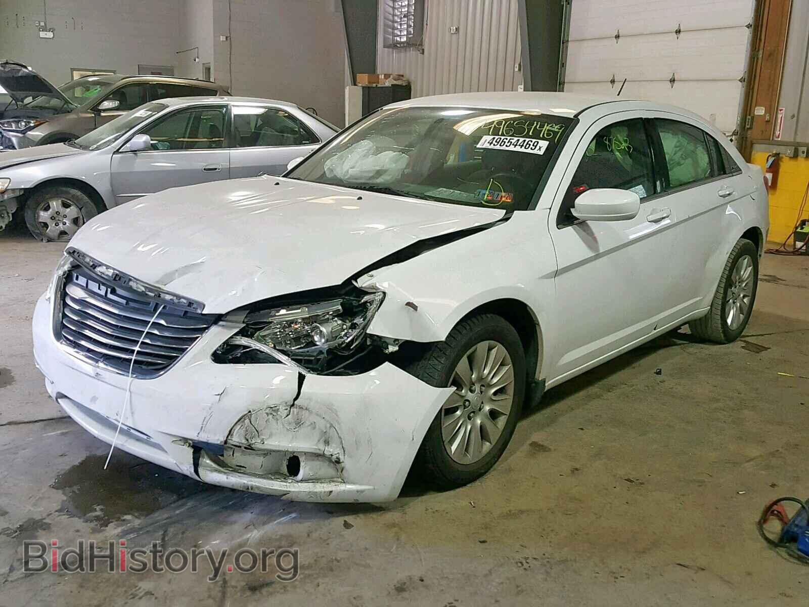 2013 CHRYSLER 200 - VIN: 1C3CCBAB6DN734106 - Фото 2