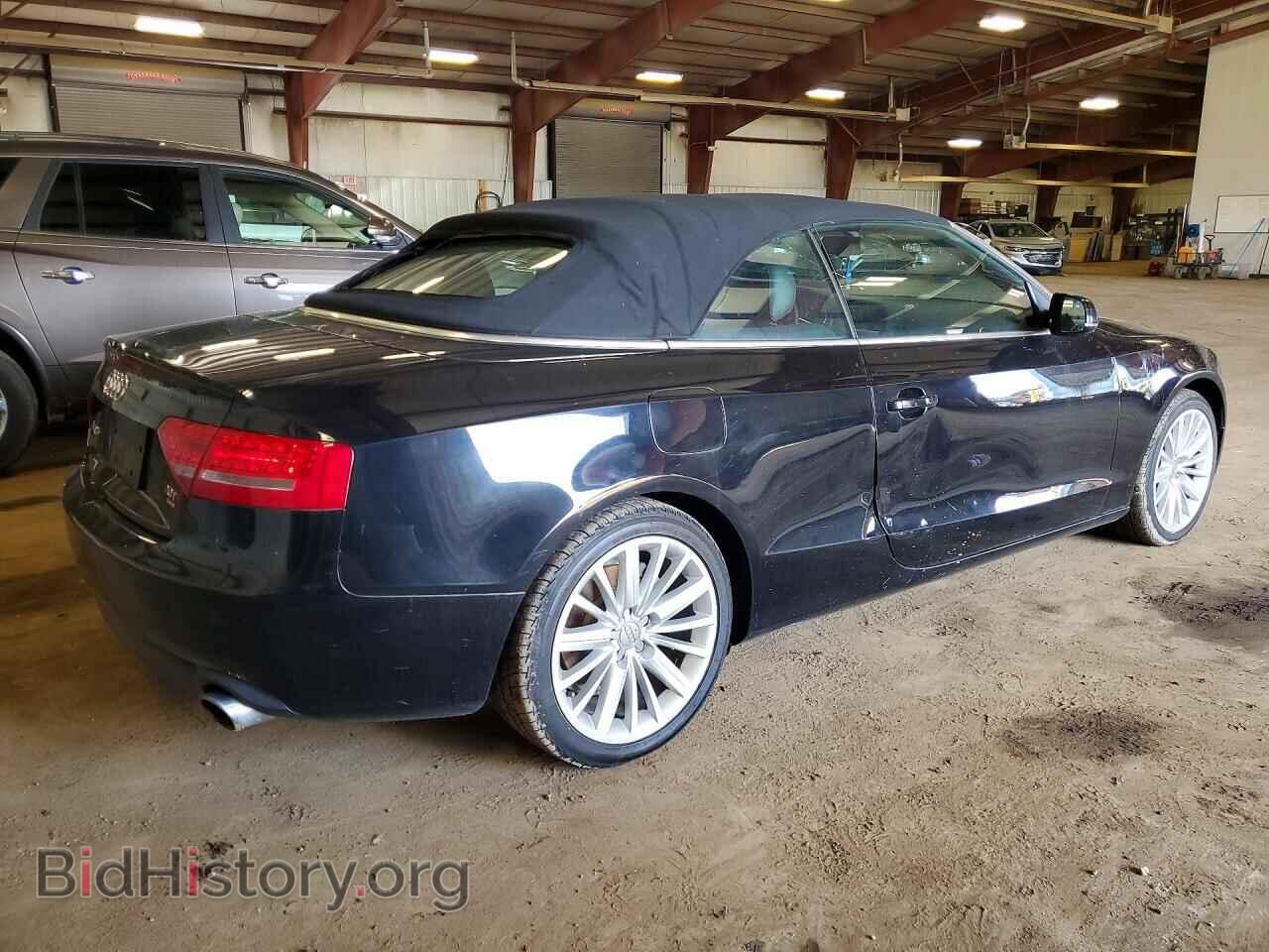2011 AUDI A5 - VIN: WAULFAFH1BN011090 - Фото 3