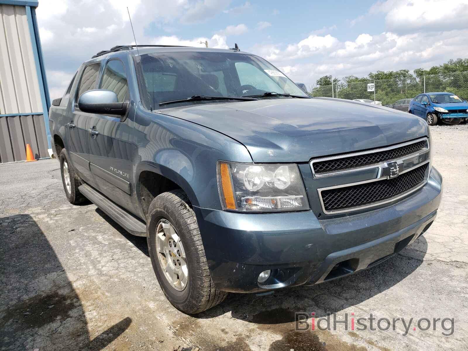 Photo 3GNVKEE06AG223847 - CHEVROLET AVALANCHE 2010