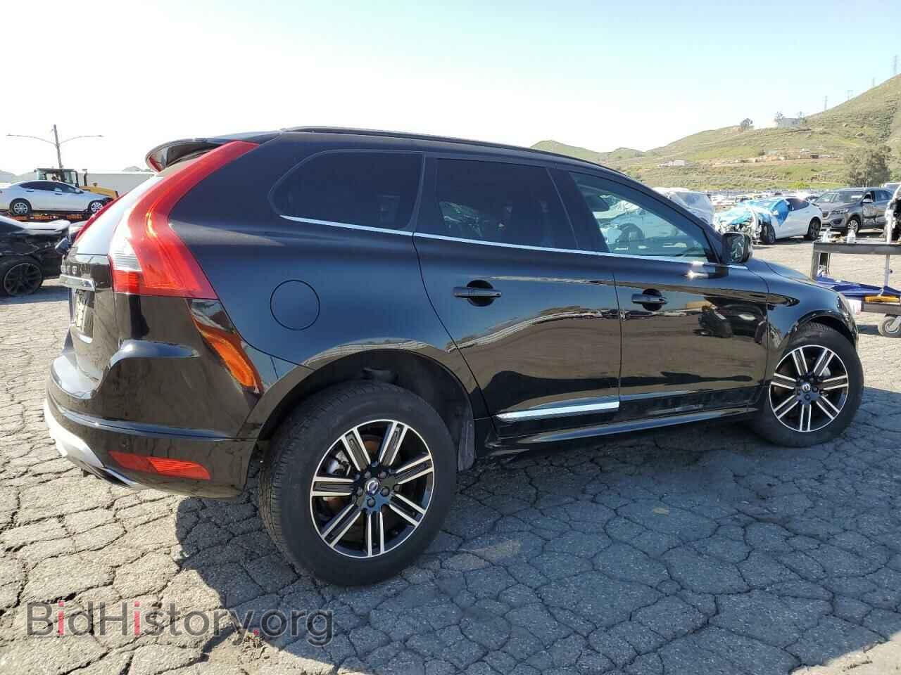 2017 VOLVO XC60 - VIN: YV440MDR7H2075423 - Фото 3