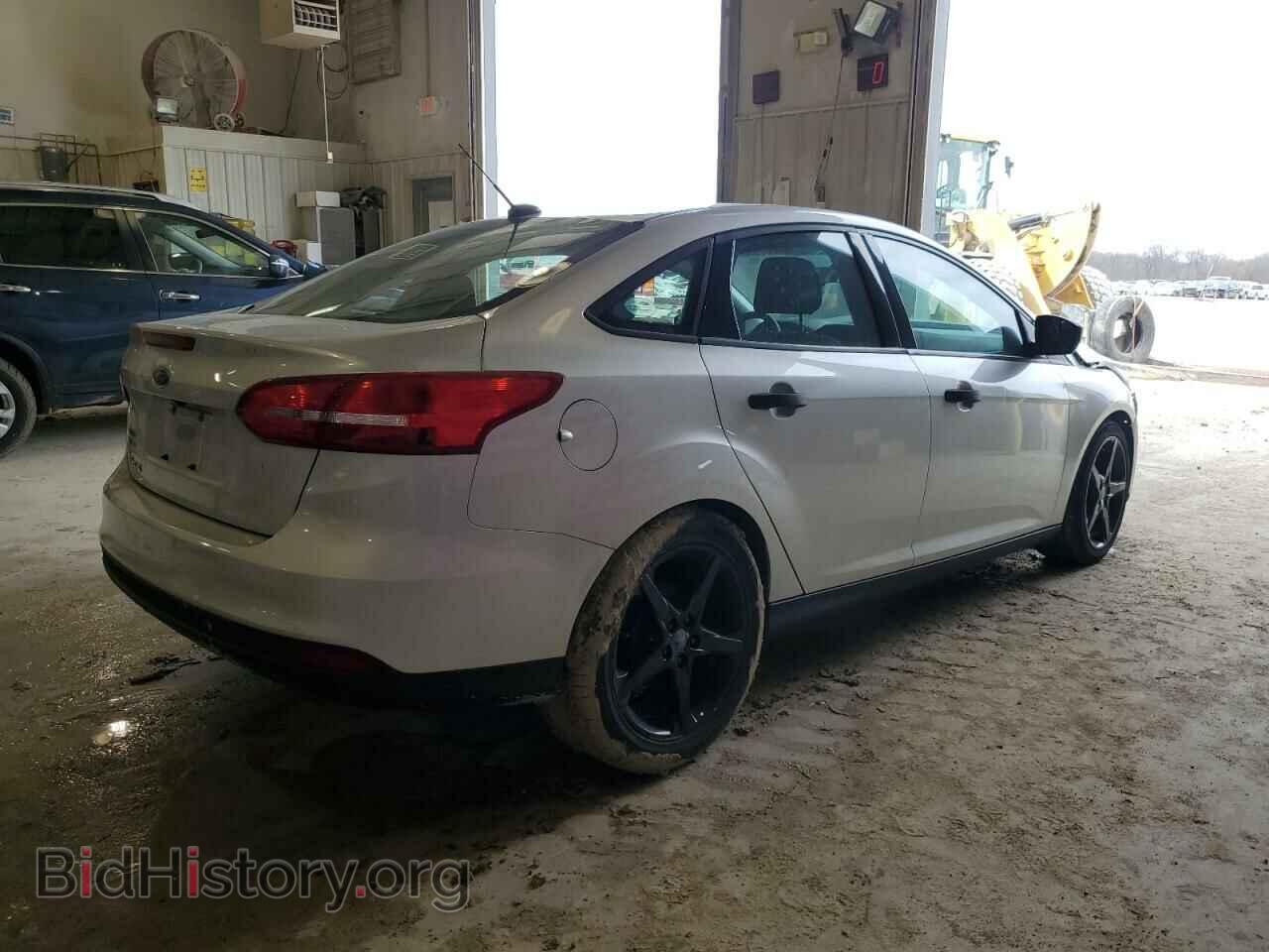 2017 FORD FOCUS - VIN: 1FADP3E22HL299581 - Фото 3
