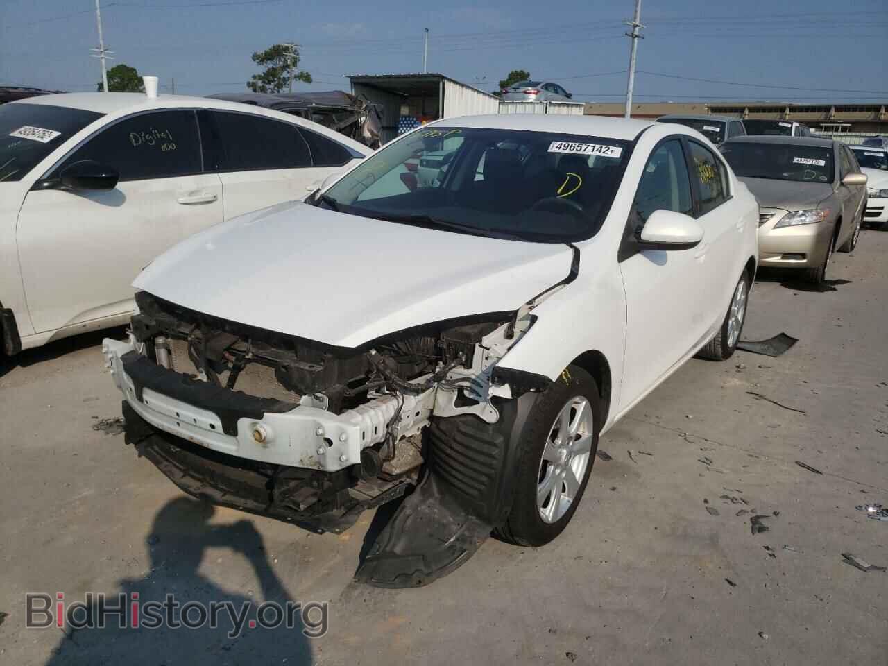 2011 MAZDA 3 - VIN: JM1BL1VF6B1388397 - Фото 2