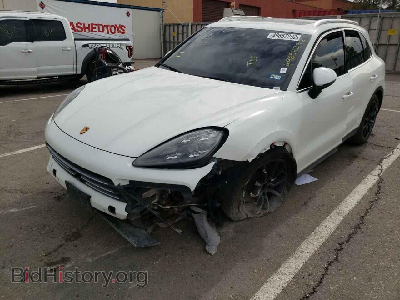 2019 PORSCHE CAYENNE - VIN: WP1AA2AY0KDA08482 - Photo 2