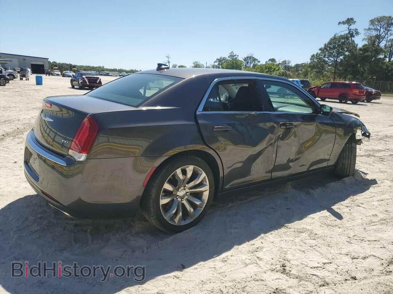 2020 CHRYSLER 300 - VIN: 2C3CCAAG3LH239195 - Фото 3