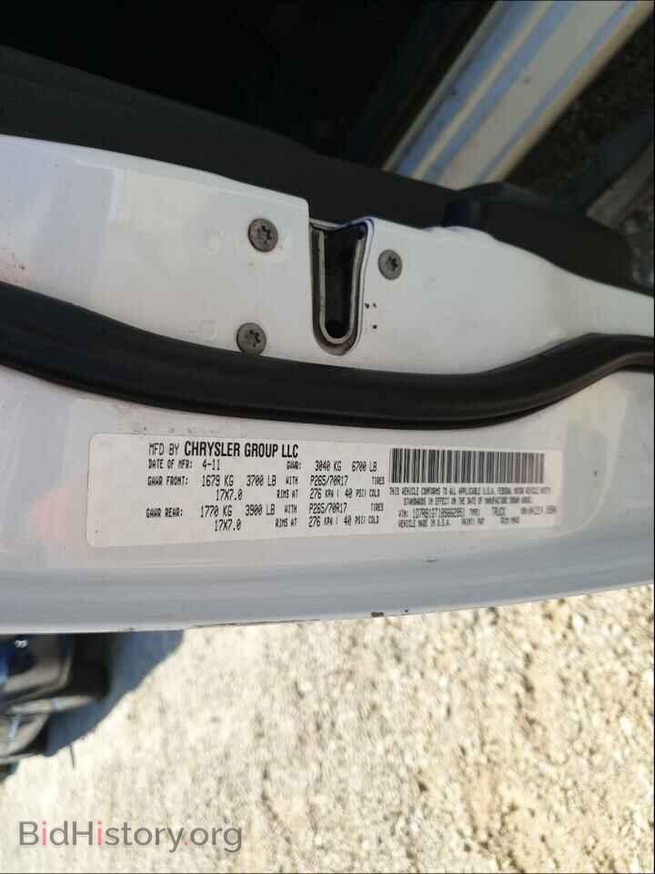 2011 DODGE RAM 1500 - VIN: 1D7RB1GT1BS662951 - Фото 10