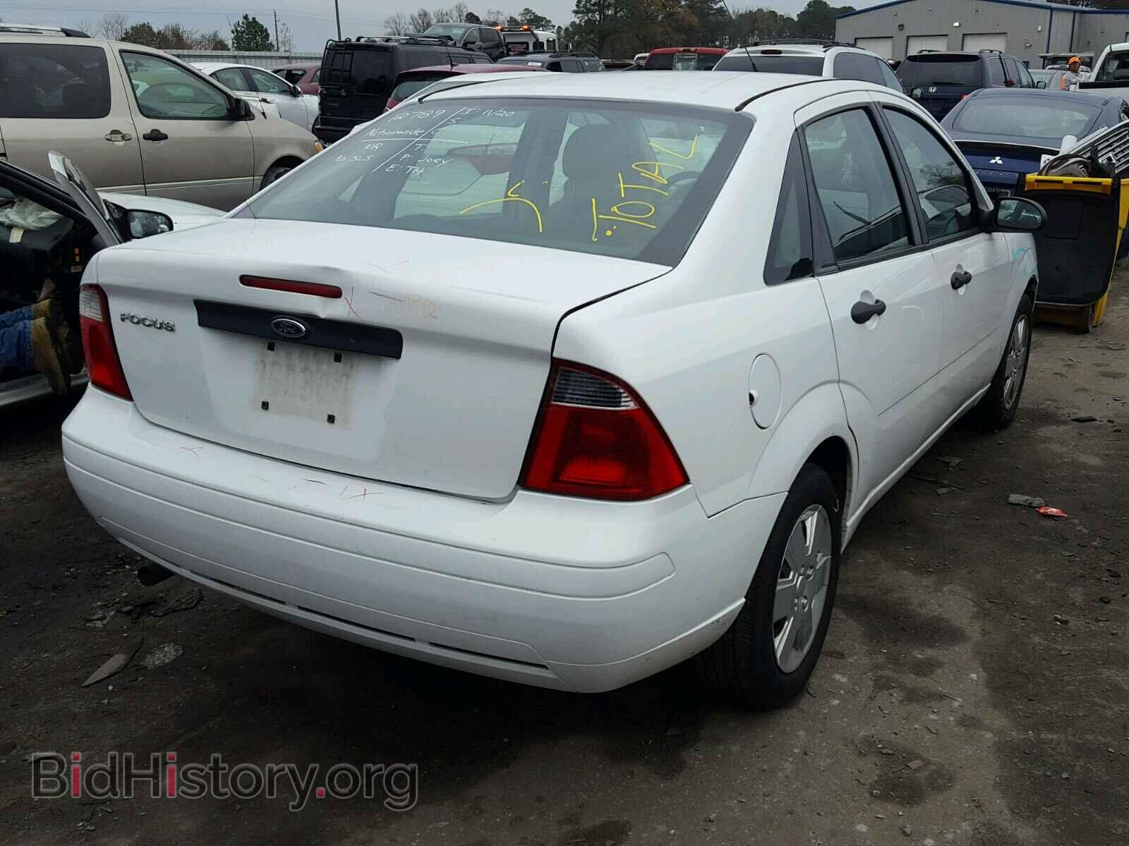 2007 FORD FOCUS - VIN: 1FAFP34N97W249813 - Фото 4