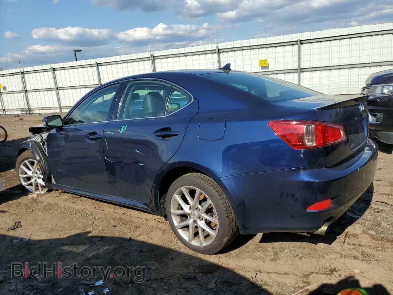 2011 LEXUS IS - VIN: JTHCF5C26B5047981 - Фото 2