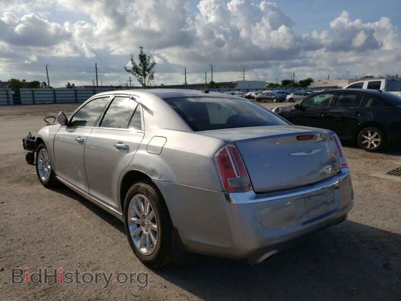 2014 Chrysler 300 (VIN 2C3CCAET7EH117868) — фото 3 из 10