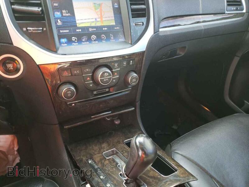 2014 Chrysler 300 (VIN 2C3CCAET7EH117868) — фото 9 из 10