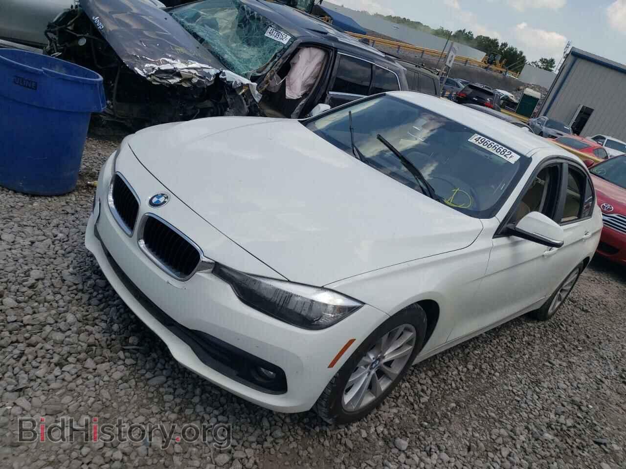 2016 BMW 3 SERIES - VIN: WBA8E1G52GNU10059 - Фото 2