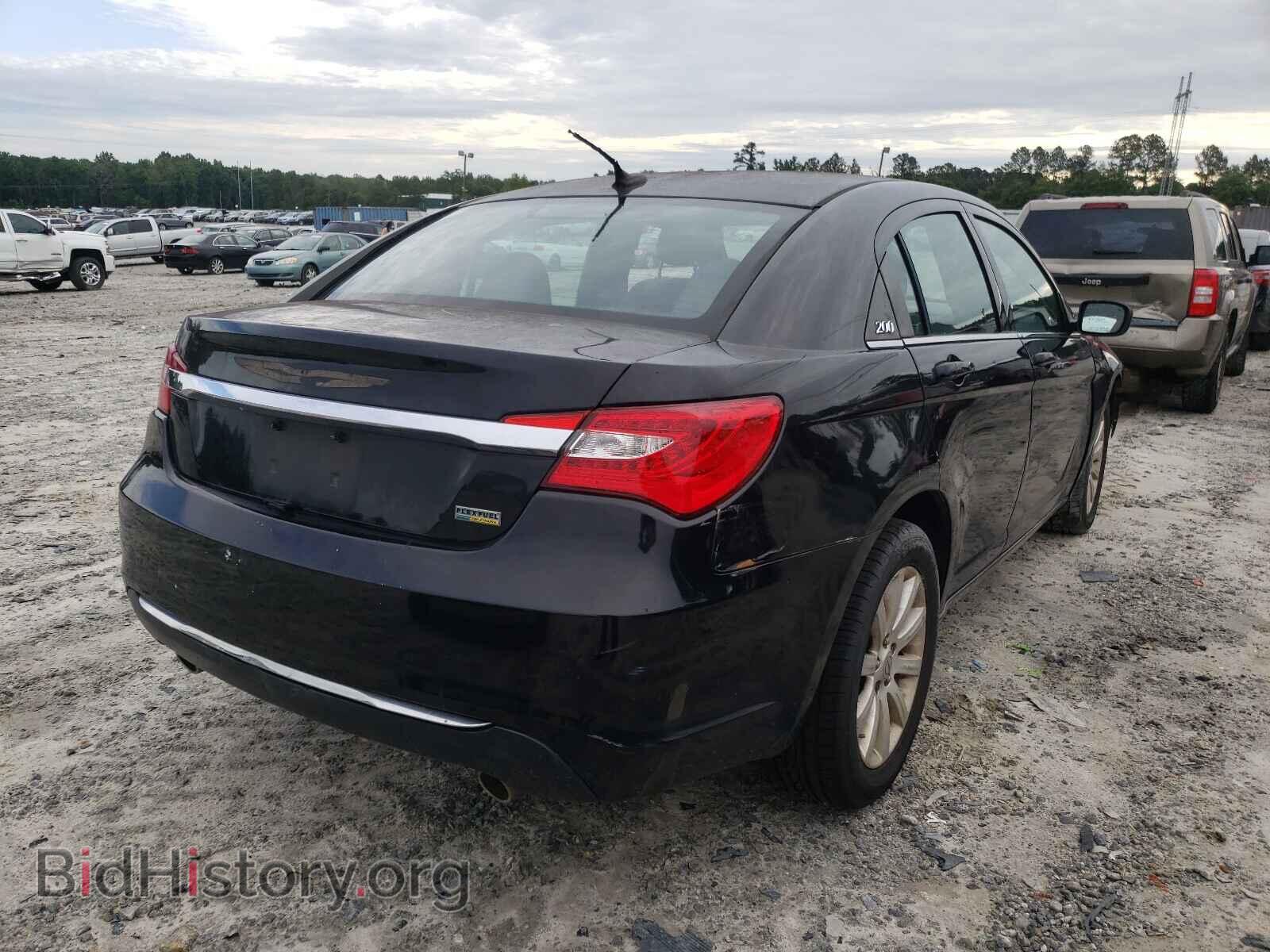 2012 CHRYSLER 200 - VIN: 1C3CCBBG8CN268784 - Фото 4