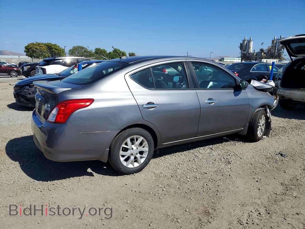 2017 NISSAN VERSA - VIN: 3N1CN7AP3HL860513 - Фото 3