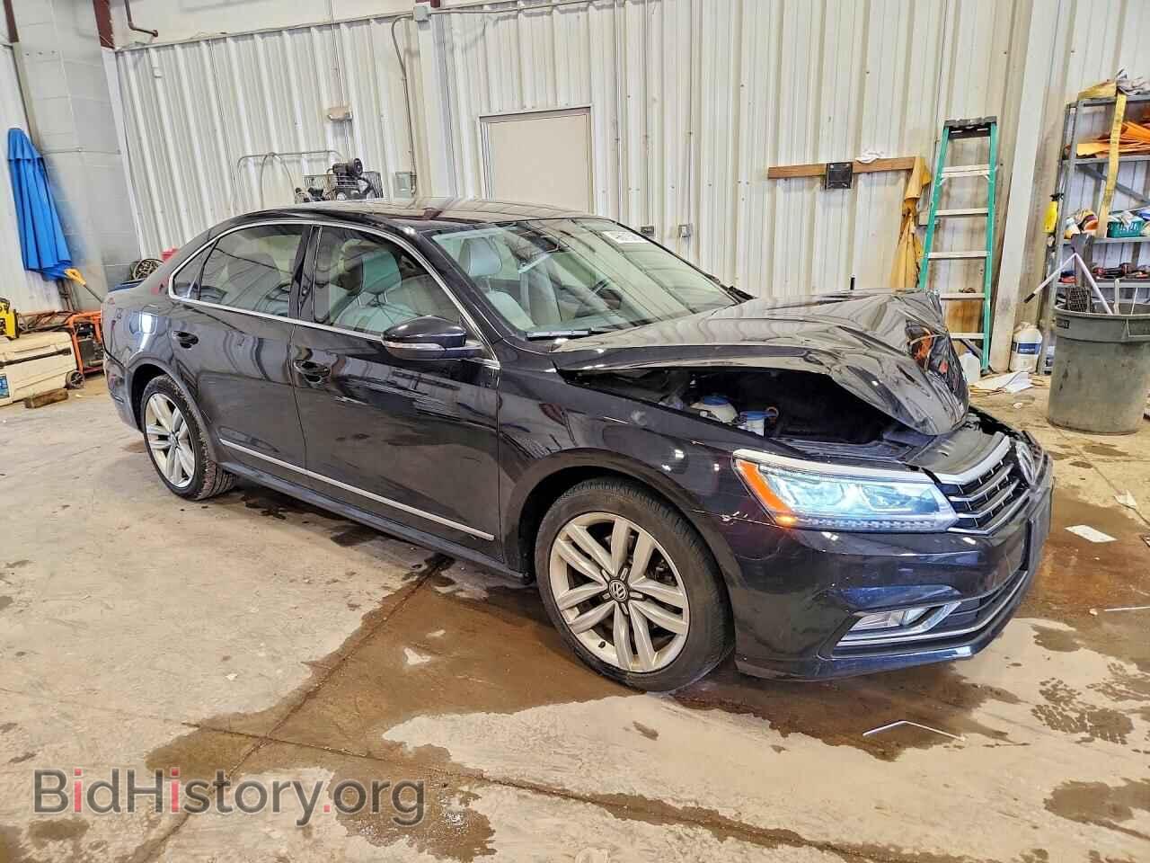 2017 VOLKSWAGEN PASSAT - VIN: 1VWGT7A31HC005125 - Фото 4