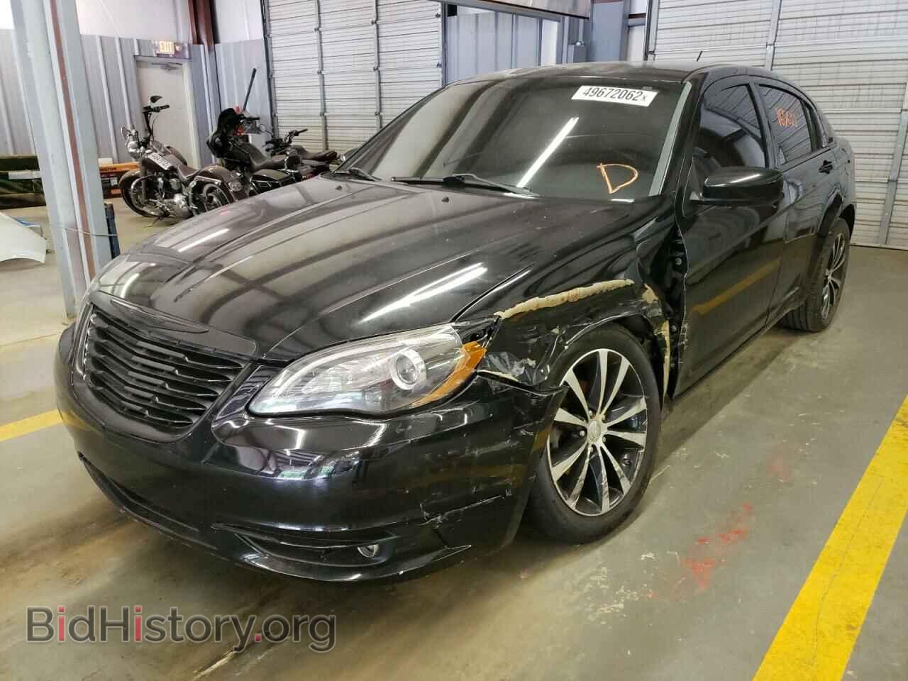 2012 CHRYSLER 200 - VIN: 1C3CCBBGXCN300747 - Фото 2