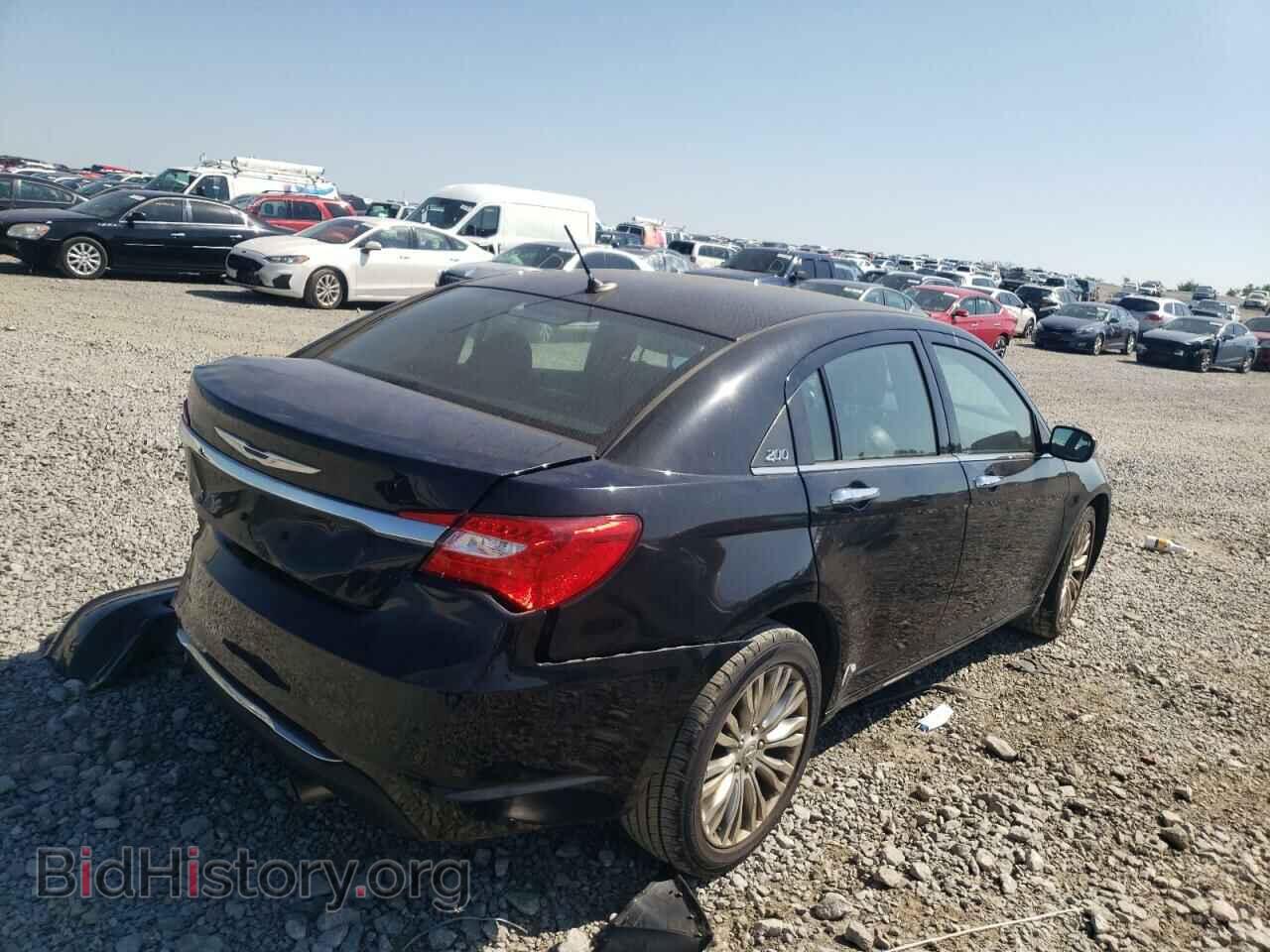 2013 CHRYSLER 200 - VIN: 1C3CCBCG3DN523311 - Photo 4