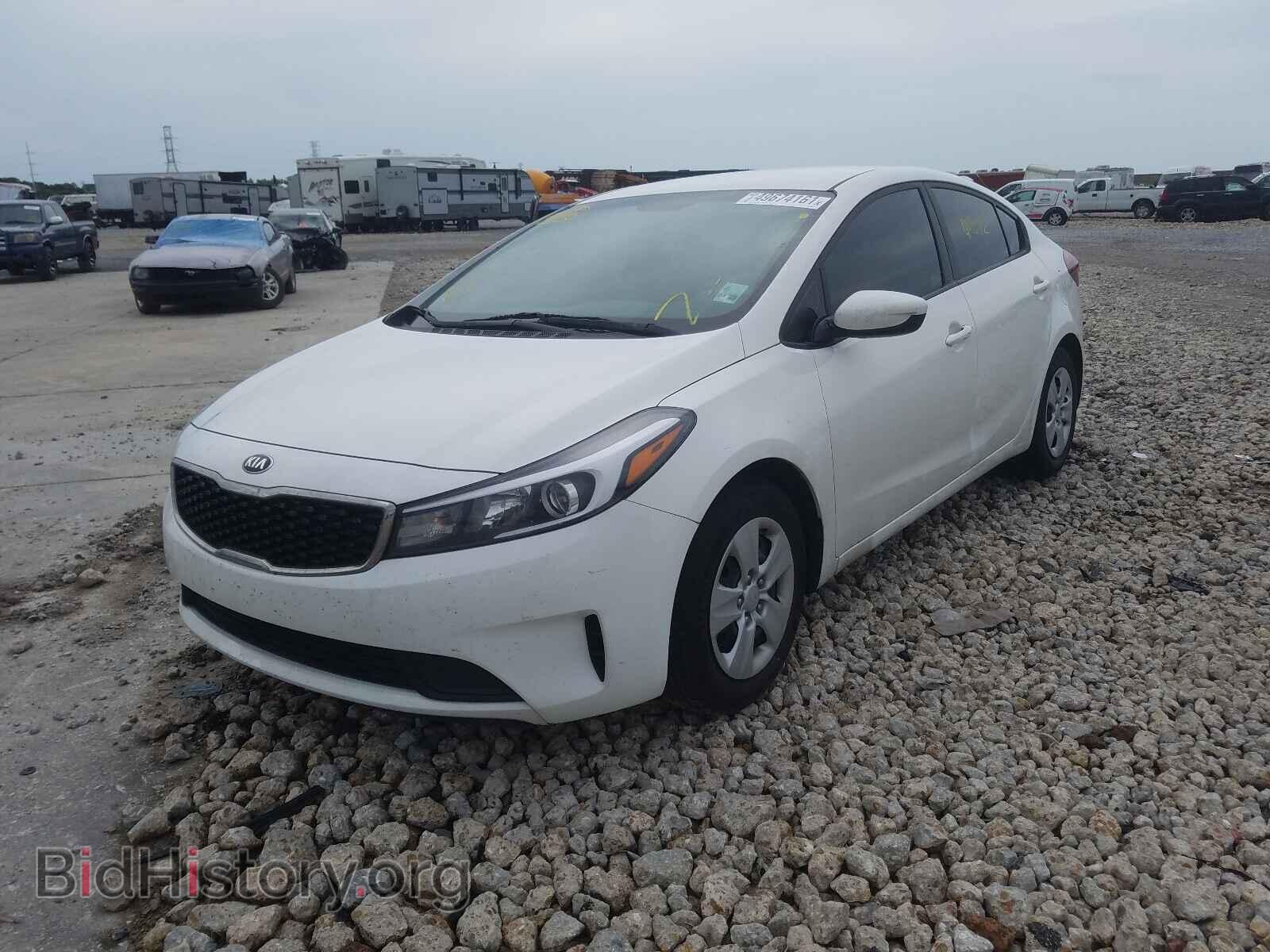 2017 KIA FORTE - VIN: 3KPFK4A74HE129658 - Photo 2