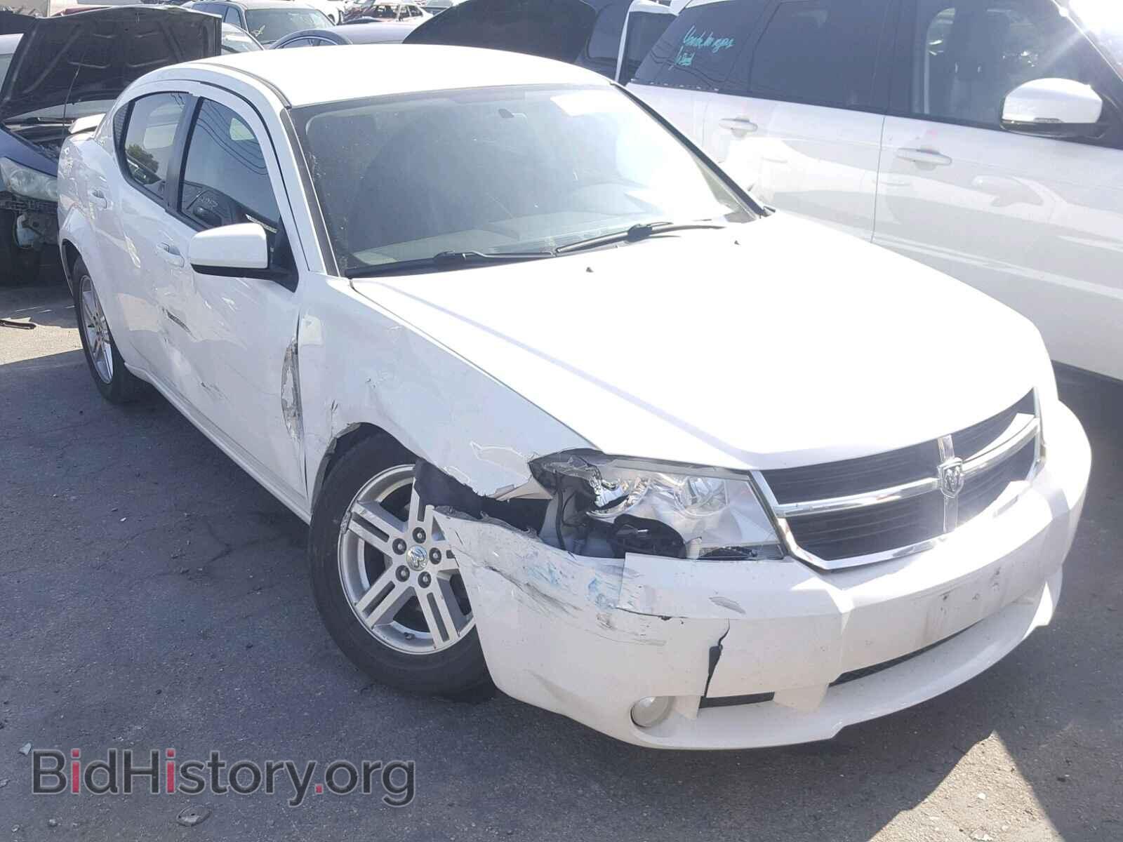 Photo  - DODGE AVENGER 2010