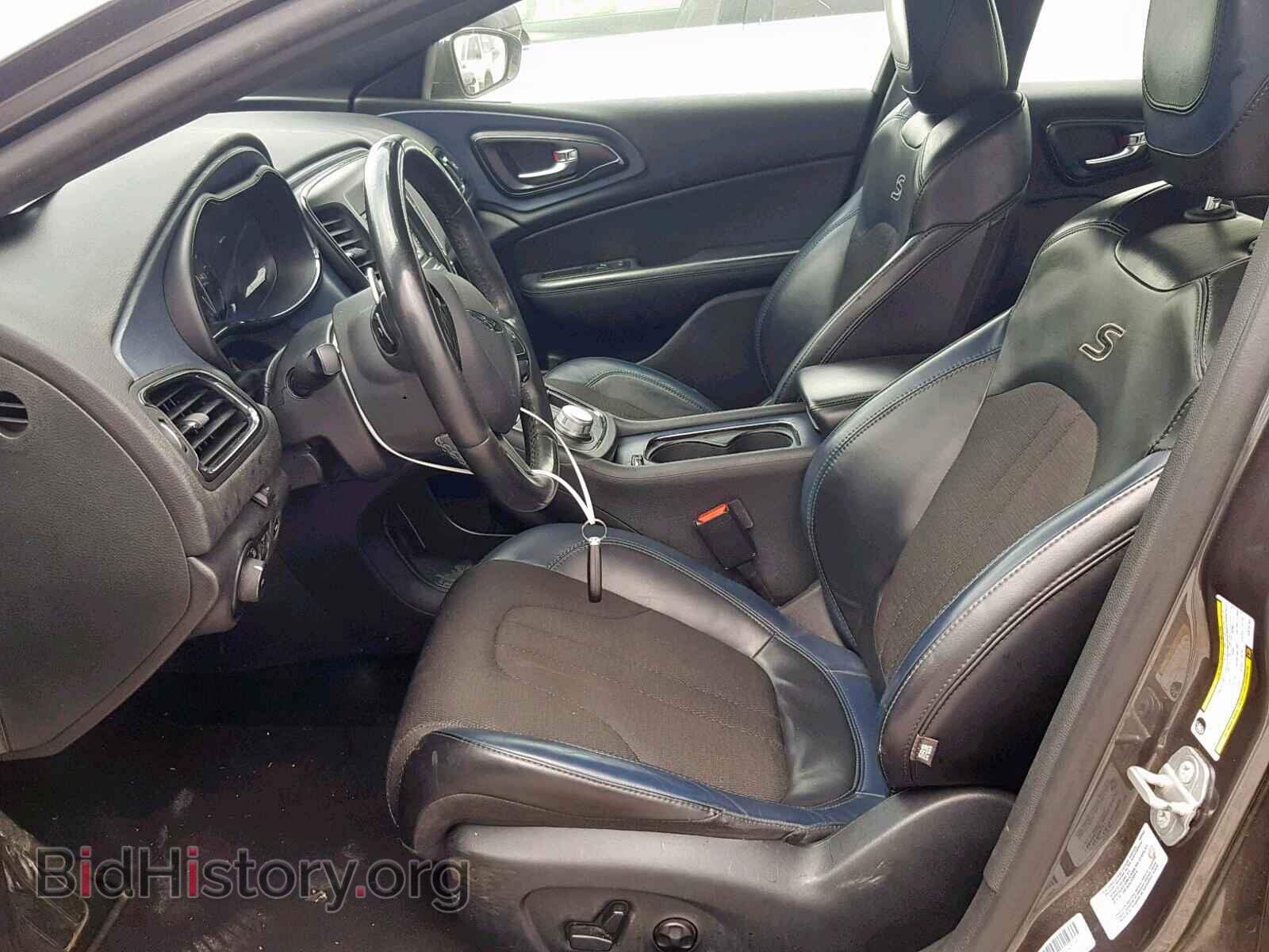 2016 CHRYSLER 200 - VIN: 1C3CCCBGXGN162932 - Photo 5