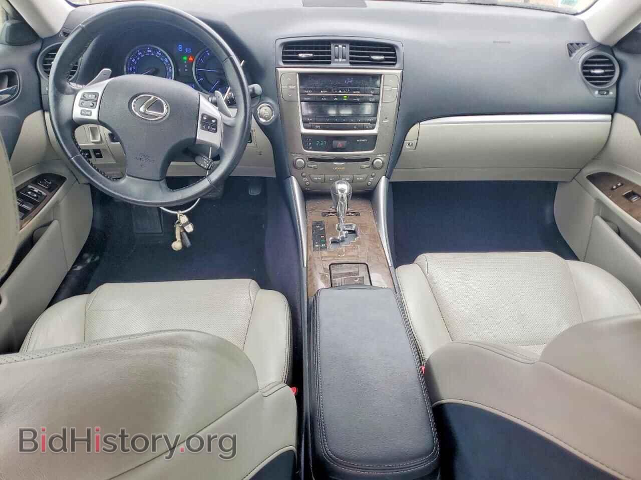 2011 LEXUS IS - VIN: JTHBF5C20B5143990 - Photo 8
