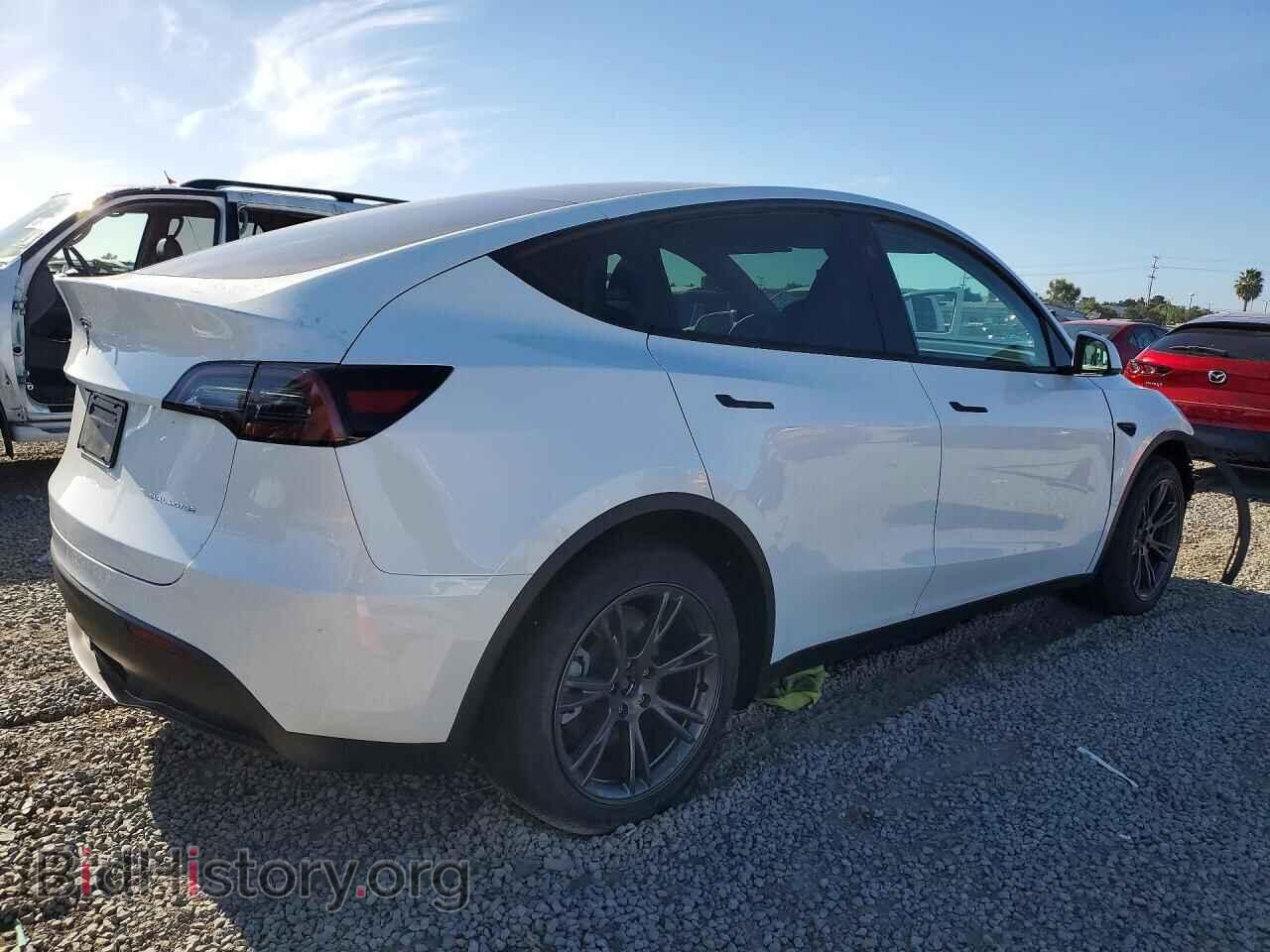 2024 TESLA MODEL Y - VIN: 7SAYGDEE2RF179539 - Фото 3