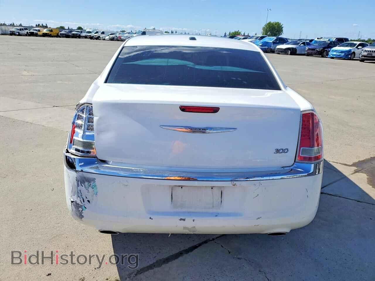 2014 CHRYSLER 300 - VIN: 2C3CCAAG8EH380556 - Фото 6