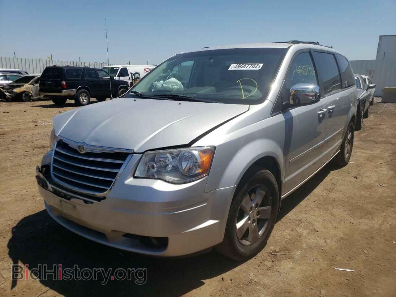2010 CHRYSLER MINIVAN - VIN: 2A4RR8DX2AR398476 - Фото 2