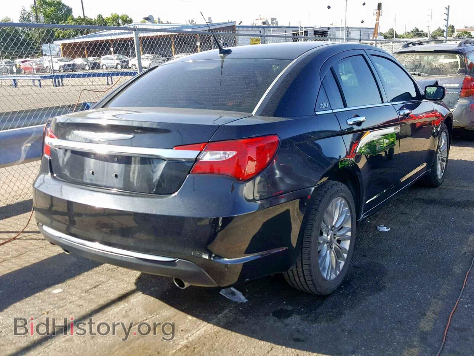 2011 CHRYSLER 200 - VIN: 1C3BC2FG3BN517609 - Фото 4